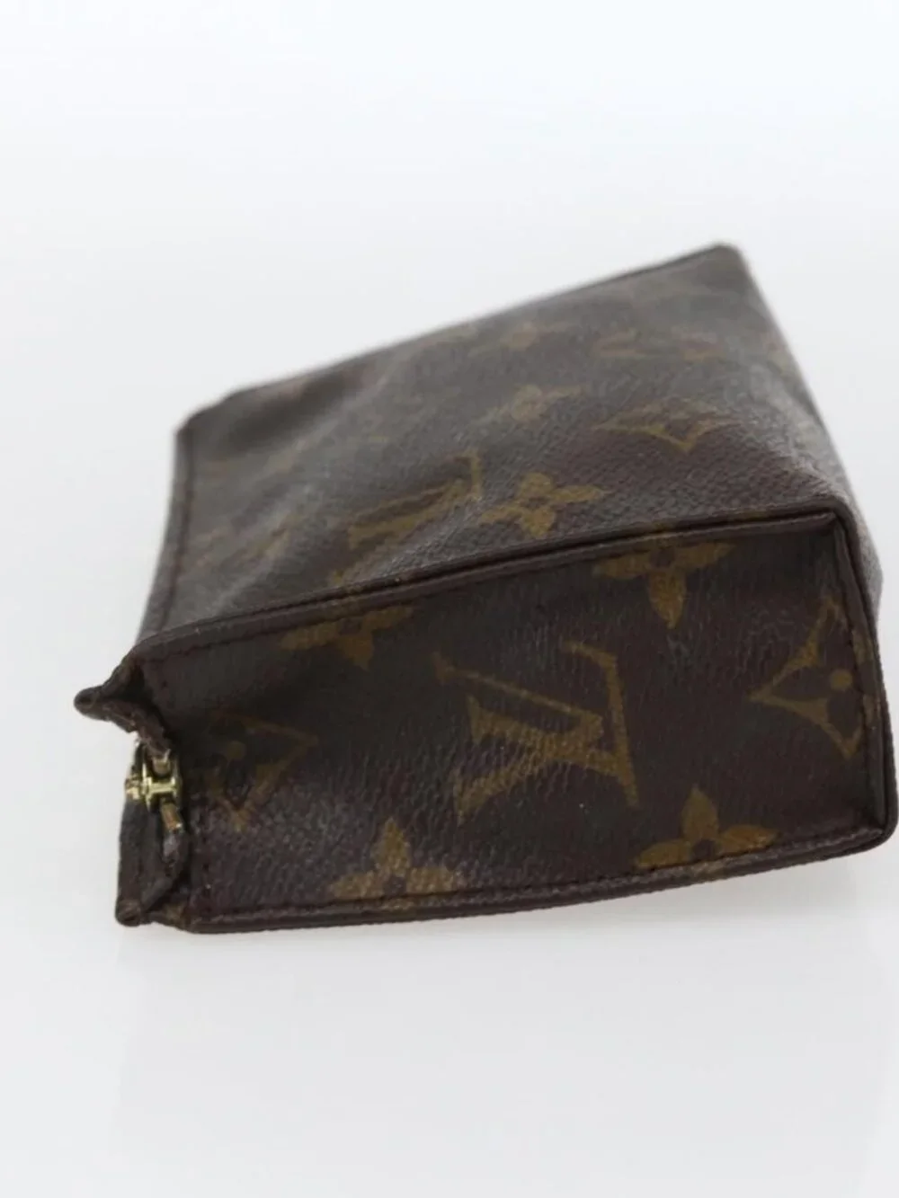 LOUIS VUITTON Monogram Poche Toilette 15 Pouch M47546 LV Auth fm5107